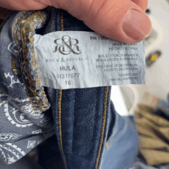 Rock & Republic Jean Shorts Womens 16 Blue Hula Denim Cut Off Distressed EUC - Picture 7 of 7